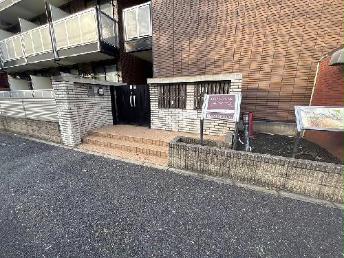 2/3 エントランス
