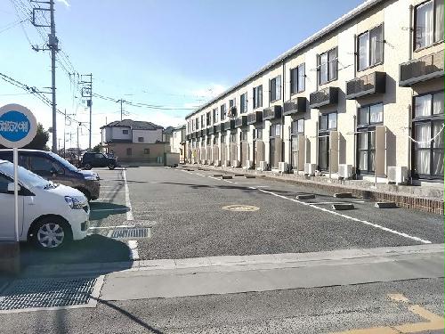 13/20 駐車場