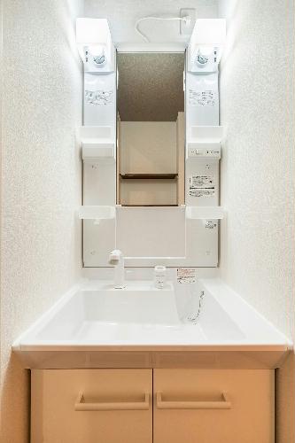 13/14 エントランス