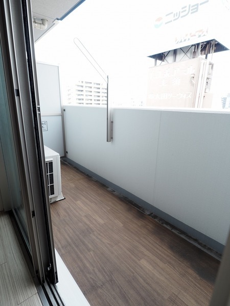 17/23 バルコニー