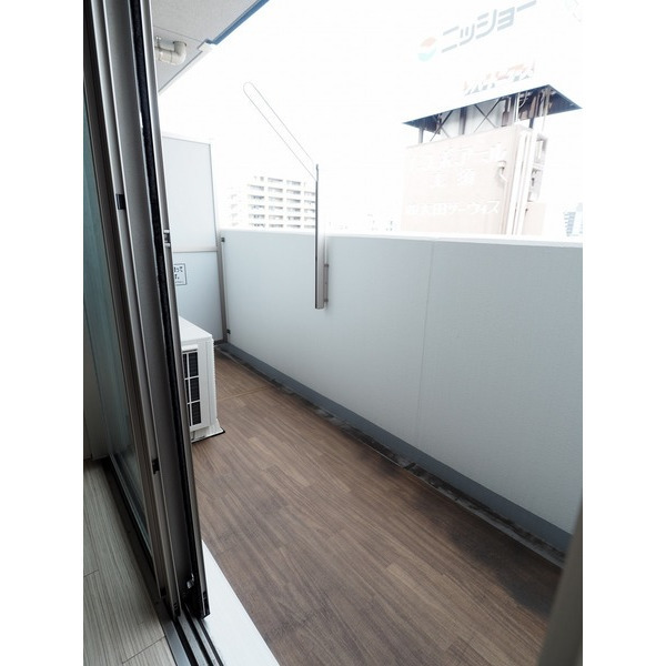 18/23 バルコニー