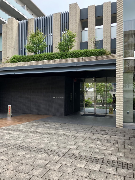 3/3 エントランス