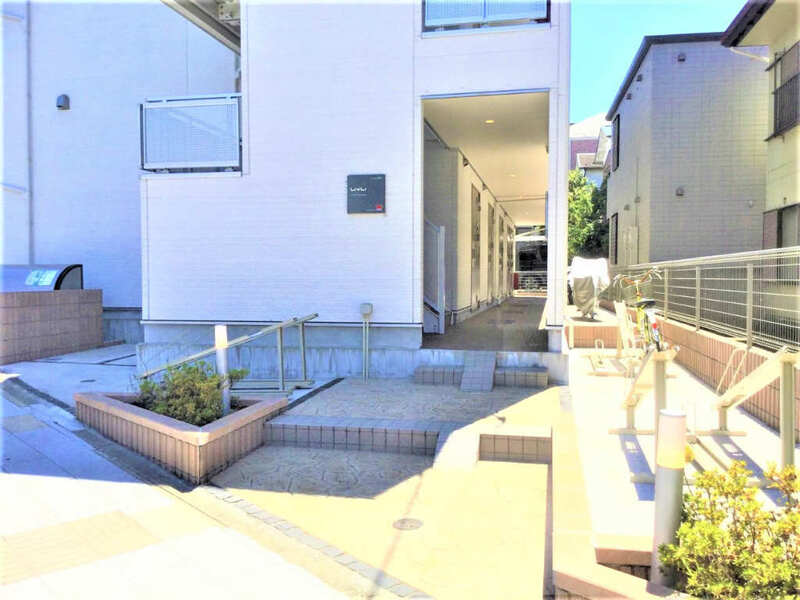 20/20 エントランス