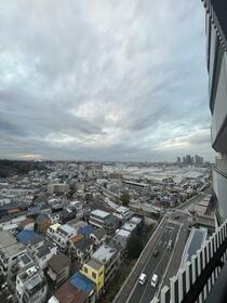 15/16 エントランス