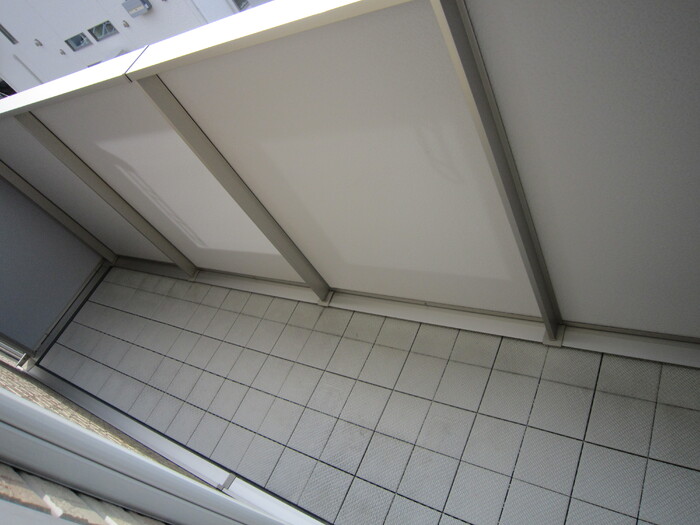 13/18 バルコニー