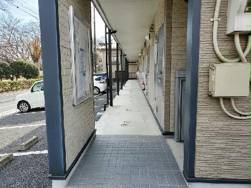 13/14 エントランス