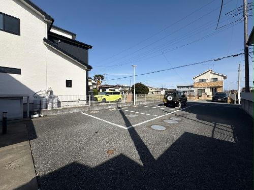 14/14 駐車場