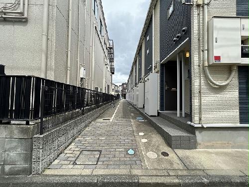 14/14 エントランス