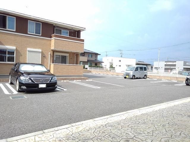 14/20 駐車場
