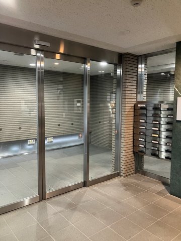 3/3 エントランス