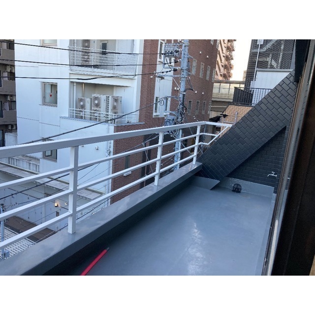 16/20 バルコニー