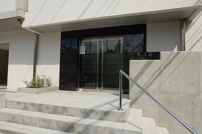 2/2 エントランス