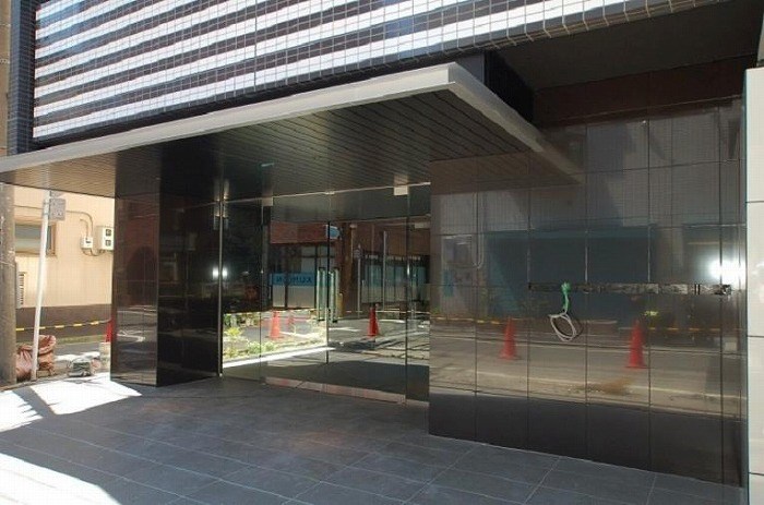 15/22 エントランス