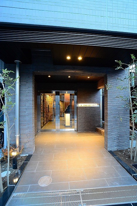 14/21 エントランス