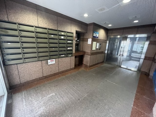 4/5 エントランス