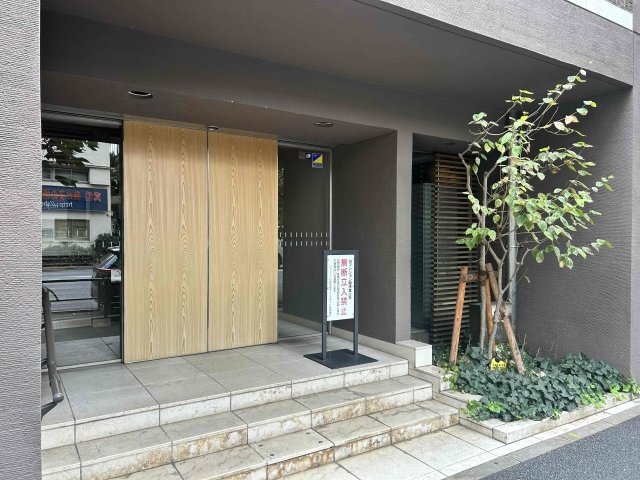 4/5 エントランス