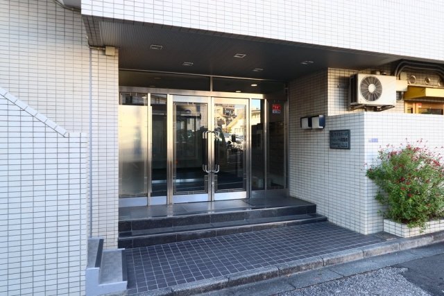 2/11 エントランス