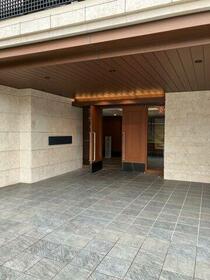 4/4 エントランス