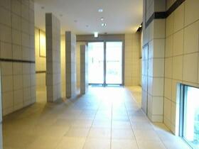 14/14 エントランス