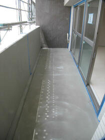 13/13 バルコニー