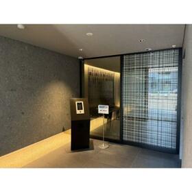 15/15 エントランス