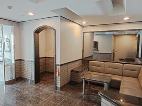 14/16 エントランス