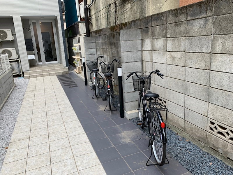 18/18 エントランス