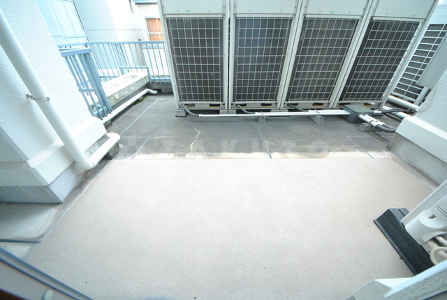 18/30 バルコニー