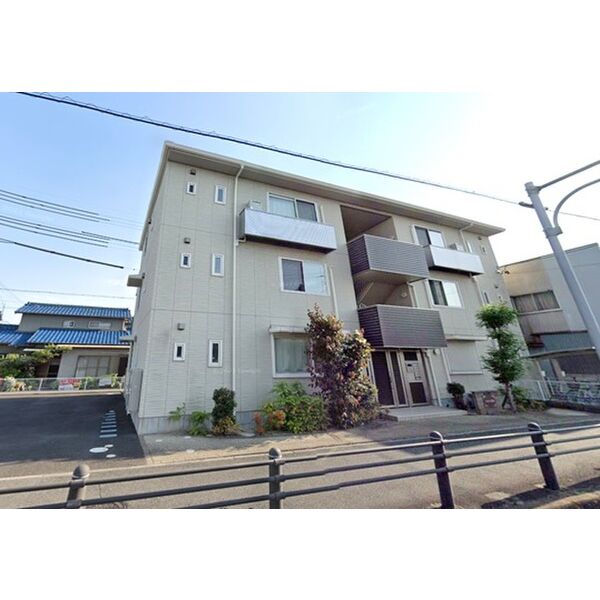 15/21 エントランス