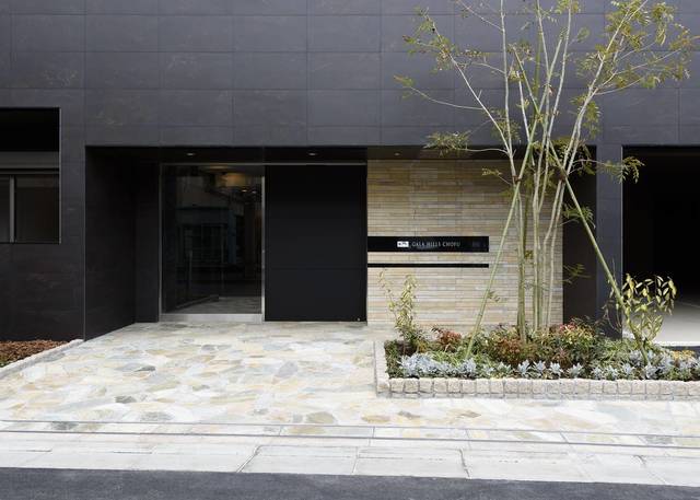 25/29 エントランス