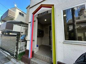 2/2 エントランス