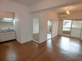 4/13 リビング/ダイニング