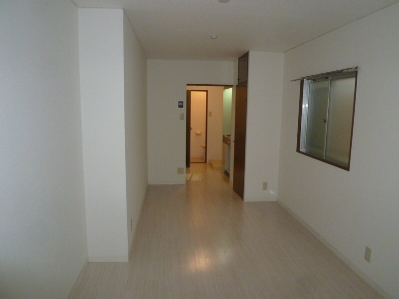 1/10 室内