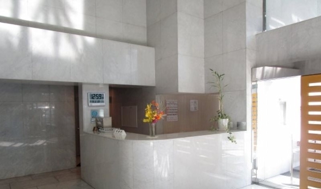 2/3 エントランス