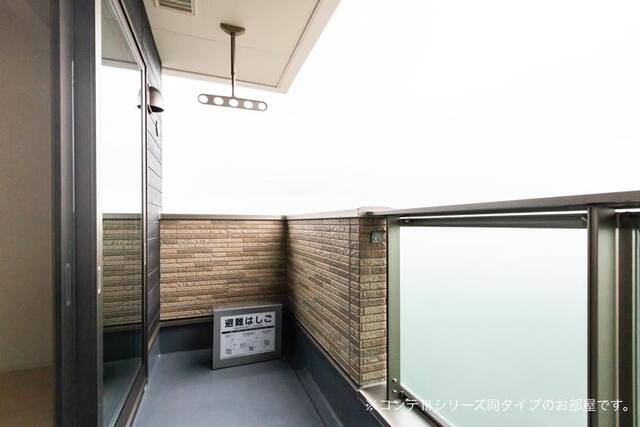 13/20 バルコニー