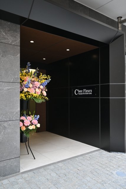 19/27 エントランス