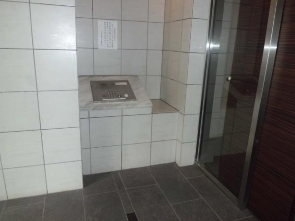 4/5 エントランス