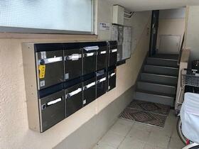 16/16 エントランス