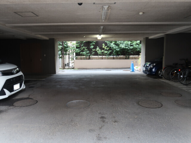 19/20 駐車場