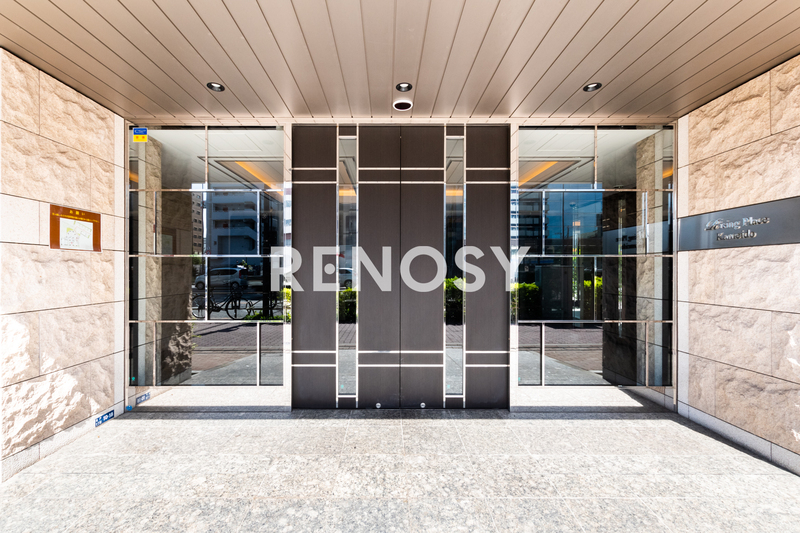 5/5 エントランス