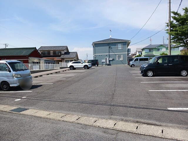 14/20 駐車場