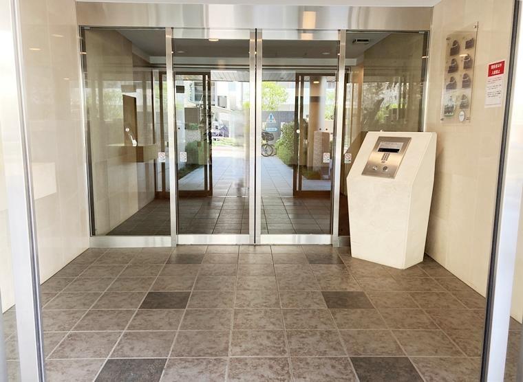 17/17 エントランス