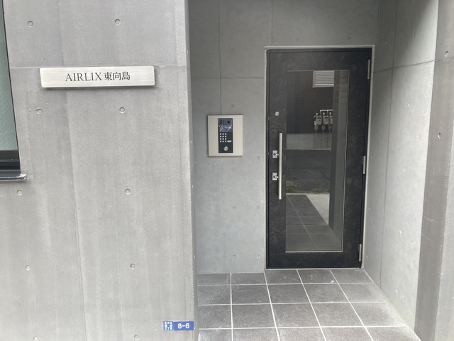 19/19 エントランス