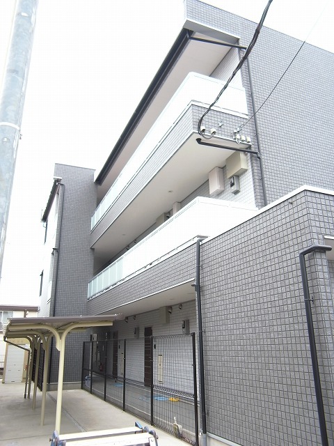 19/19 エントランス