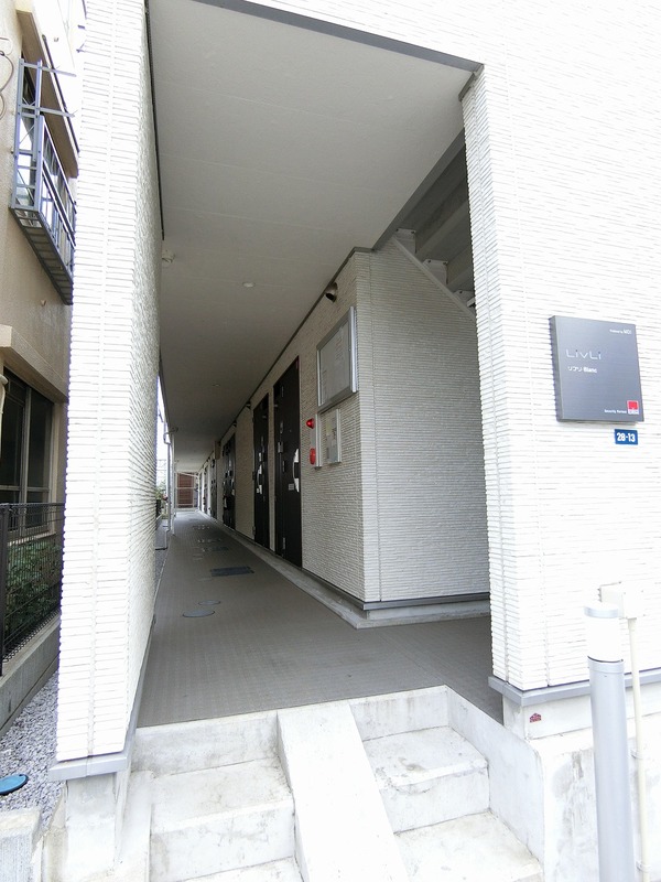 2/2 エントランス