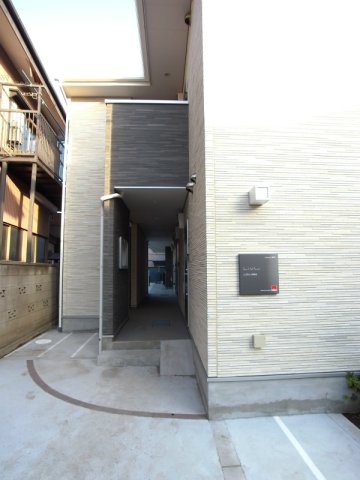 16/26 エントランス