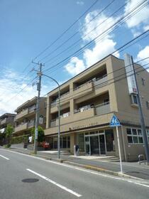 2/3 エントランス