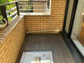 13/16 バルコニー