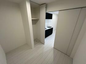 13/16 エントランス