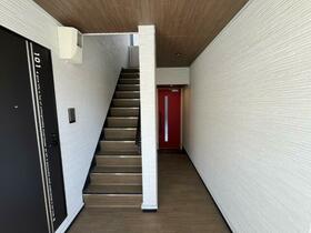 14/16 エントランス